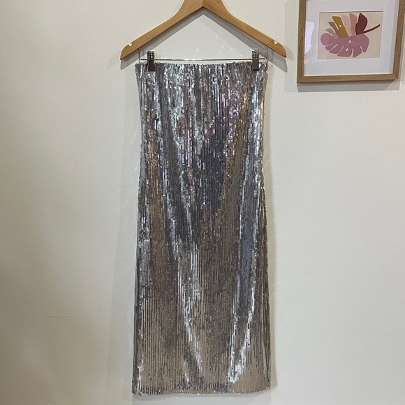 OAK + FORT Sequin Strapless Dress - Picture 2 of 7